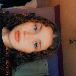 Meet your Posher, Anniston